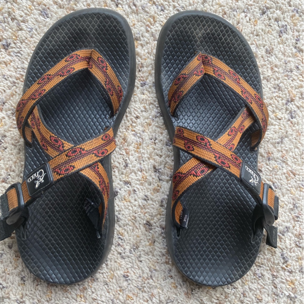 Womens Chacos Size 8
